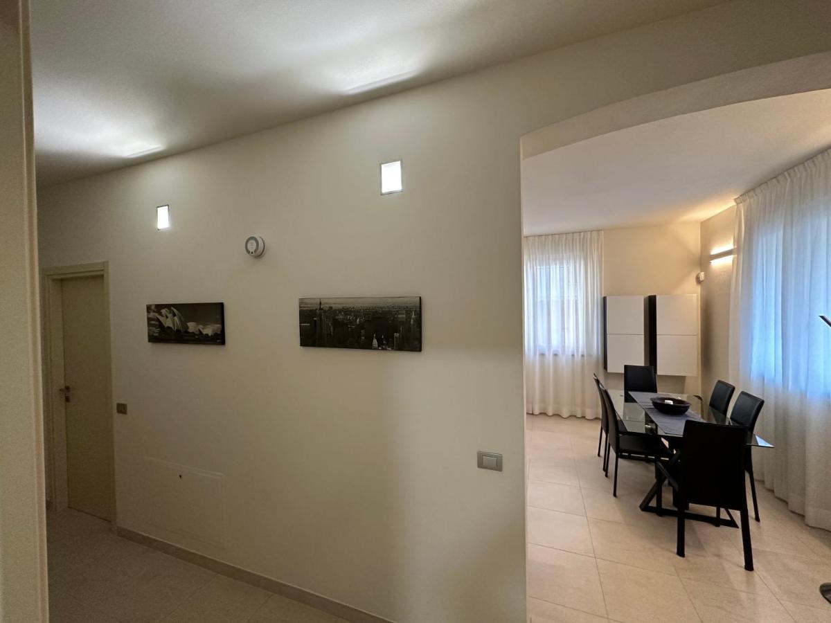 Casavale Elegante Residenza 108 Mq Max 7 Persone Apartment Piacenza Exterior photo