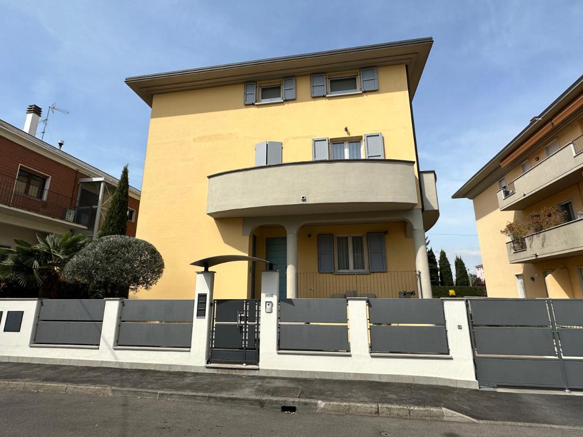 Casavale Elegante Residenza 108 Mq Max 7 Persone Apartment Piacenza Exterior photo